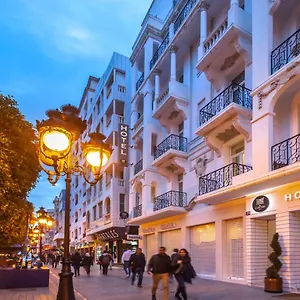https://carlton.tunis-best-hotels.com