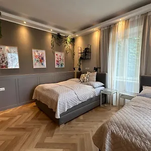  Apartment Book-A-Room Salzburg Apartment 31 Austria