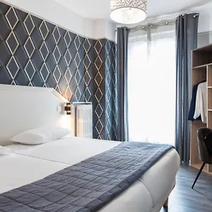 Ambassadeur 3*, Paris Fransa