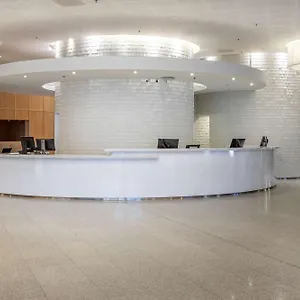 Hilton Helsinki Airport מלון וואנטאה